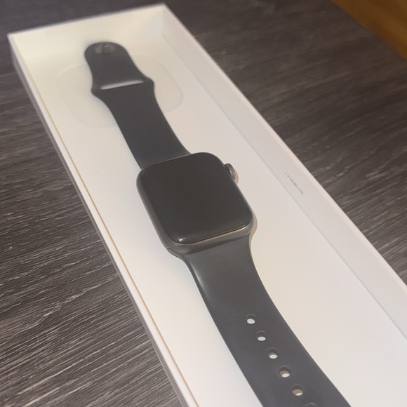 40mm Apple Watch! - Picture 4 of 6